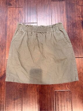 Olive Mini Skirt with Elastic Waist Pockets